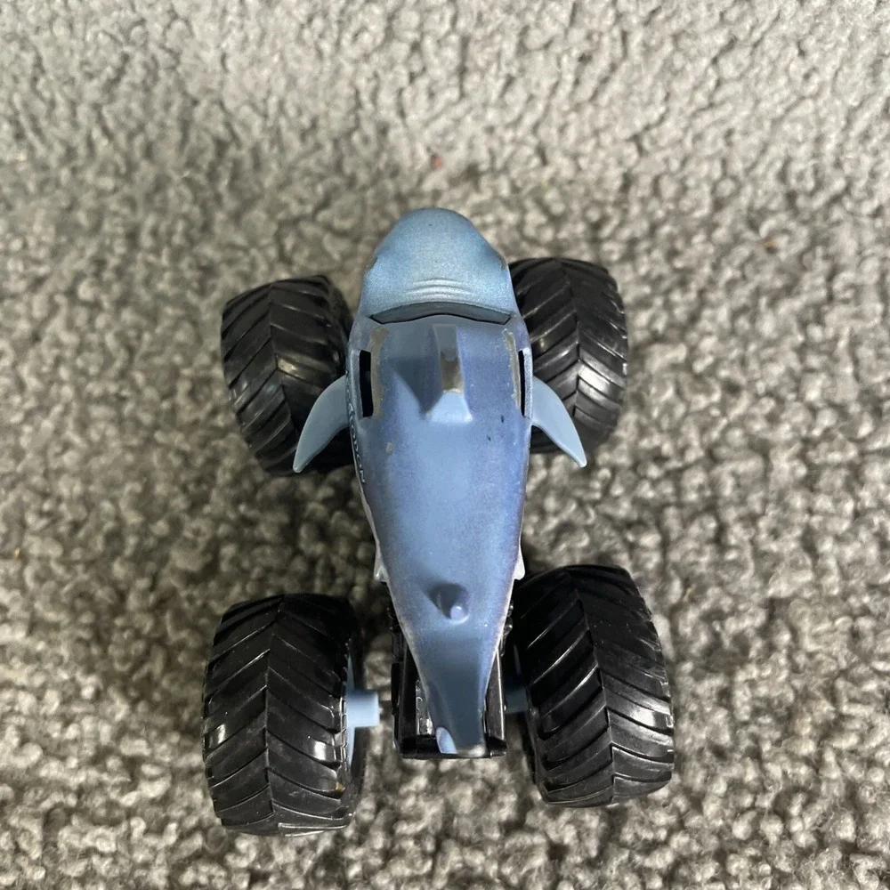 Monster Jam‎ Monster dirt, Megalodon 1:64 diecast truck, Spin Master toys